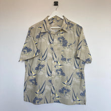 Charger l'image dans la galerie, chemise-hawaienne-a-fleurs-homme