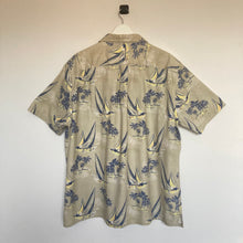 Charger l'image dans la galerie, chemise-hawaienne-a-fleurs-homme