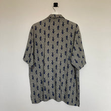 Charger l'image dans la galerie, chemise-hawaienne-a-motifs-homme