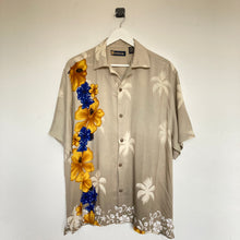 Charger l'image dans la galerie, chemise-hawaienne-homme-a-fleurs