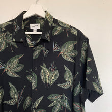 Charger l'image dans la galerie, chemise-hawaienne-homme-a-fleurs
