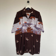 Charger l'image dans la galerie, chemise-hawaienne-homme-asiatique