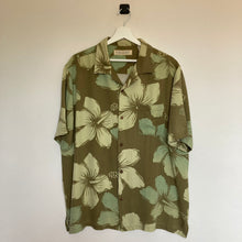Charger l'image dans la galerie, chemise-hawaienne-homme-en-soie