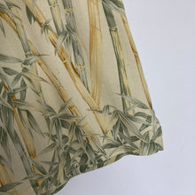 Charger l'image dans la galerie, chemise-hawaienne-homme-en-soie-jaune