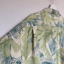 Charger l'image dans la galerie, chemise-hawaienne-homme-en-soie-tommy-bahama