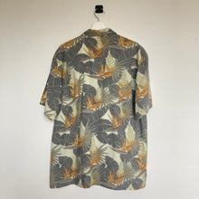 Charger l'image dans la galerie, chemise-hawaienne-homme-grise