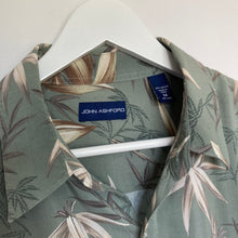 Charger l'image dans la galerie, Chemise hawaïenne à fleurs 100% rayon