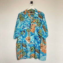 Charger l'image dans la galerie, chemise-hawaienne-homme-multicolore-fleurs-et-ocean