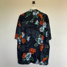 Charger l'image dans la galerie, chemise-hawaienne-homme-noire