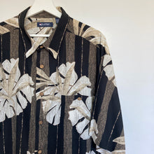 Charger l'image dans la galerie, chemise-hawaienne-homme-noire-et-blanche