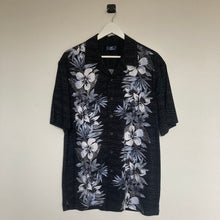 Charger l'image dans la galerie, chemise-hawaienne-homme-noire