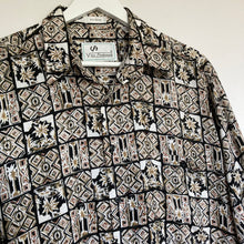 Charger l'image dans la galerie, Chemise hawaïenne vintage à motifs