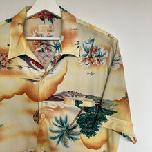 Charger l'image dans la galerie, chemise-hawaienne-homme-vintage-jaune