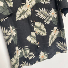 Charger l'image dans la galerie, chemise-hawaienne-homme-vintage-noir