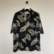 Charger l'image dans la galerie, chemise-hawaienne-homme-vintage-noir