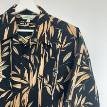 Charger l'image dans la galerie, chemise-hawaienne-homme-vintage-noire