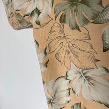 Charger l'image dans la galerie, chemise-hawaienne-homme-vintage-soie