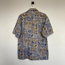 Charger l'image dans la galerie, chemise-hawaienne-vintage-a-motifs-homme-multicolore