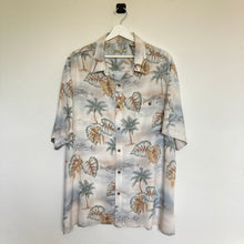 Charger l'image dans la galerie, Chemise hawaïenne vintage 100% rayon