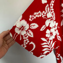 Charger l'image dans la galerie, chemise-hawaienne-vintage-homme-a-fleurs-rouge