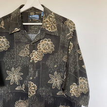Charger l'image dans la galerie, chemise-hawaienne-vintage-homme-a-motifs