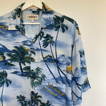 Charger l'image dans la galerie, chemise-hawaienne-vintage-palmiers