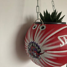 Charger l'image dans la galerie, deco-basketball-vintage-ballon-de-basket-spalding-raptors-nba