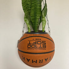 Charger l'image dans la galerie, deco-basketball-vintage-plante-ballon-de-basket-recycle-tarmak