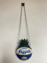 Charger l'image dans la galerie, decoration-ballon-de-basket-transforme-en-pot-de-fleur-nuggets-basketball-planter