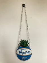 Charger l'image dans la galerie, decoration-ballon-de-basket-transforme-en-pot-de-fleur-wizards-basketball-planter