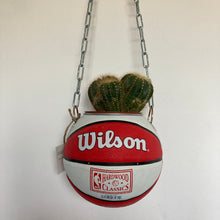 Charger l'image dans la galerie, decoration-ballon-de-basket-transforme-en-pot-de-fleurs-trailblazers