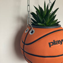 Charger l'image dans la galerie, decoration-basketball-plante-ballon-de-basket-nike-nba
