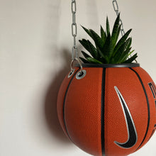 Charger l'image dans la galerie, decoration-basketball-plante-ballon-de-basket-vase-nike-nba
