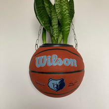 Charger l'image dans la galerie, decoration-basketball-planter-ballon-de-basket-wilson-grizzlies-pot-de-fleurs-original