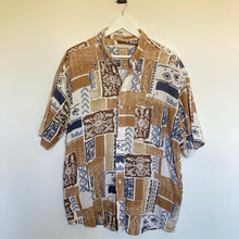 Charger l'image dans la galerie, chemise hawaienne vintage à fleurs ou à motifs homme - magnum