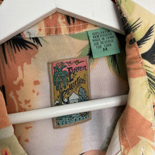 Charger l'image dans la galerie, Chemise hawaïenne vintage à fleurs (M)