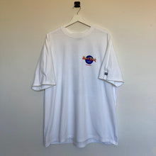 Charger l&#39;image dans la galerie, T-shirt blanc vintage 90’s Hard Rock Café Orlando Made in USA
