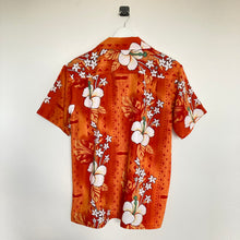 Charger l'image dans la galerie, chemise hawaienne vintage à fleurs ou à motifs homme - magnum