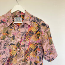 Charger l'image dans la galerie, chemise hawaienne vintage à fleurs ou à motifs homme - magnum