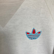 Charger l'image dans la galerie, Sweatshirt vintage Adidas 80’s - coupe oversize pour homme et pour femme