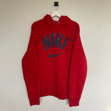 Charger l'image dans la galerie, Sweat à capuche Nike rouge (L)