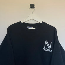 Charger l'image dans la galerie, Sweat vintage noir à imprimé (L)