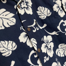 Charger l'image dans la galerie, Chemise hawaïenne homme vintage à fleurs - bleue foncé et blanc