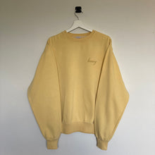 Charger l'image dans la galerie, Sweat vintage jaune logo brodé « honey »