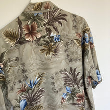 Charger l'image dans la galerie, Chemise hawaienne vintage Pierre Cardin (M/L)