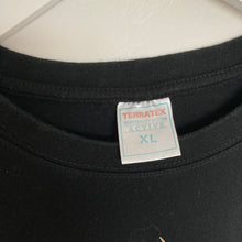 Charger l'image dans la galerie, Tee-shirt vintage noir Hard Rock Café avec flamme (M)