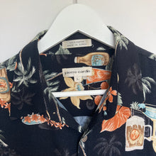 Charger l'image dans la galerie, chemise hawaienne vintage à fleurs ou à motifs homme - magnum
