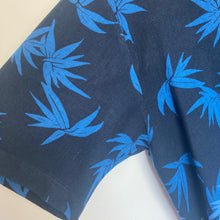 Charger l'image dans la galerie, Chemise hawaïenne à fleurs (L/XL) - Turtle Frip