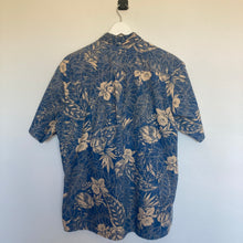 Charger l'image dans la galerie, chemise hawaienne vintage à fleurs ou à motifs homme - magnum