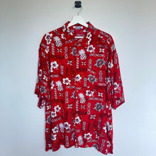 Charger l'image dans la galerie, Chemise hawaïenne rouge à motifs (L/XL)